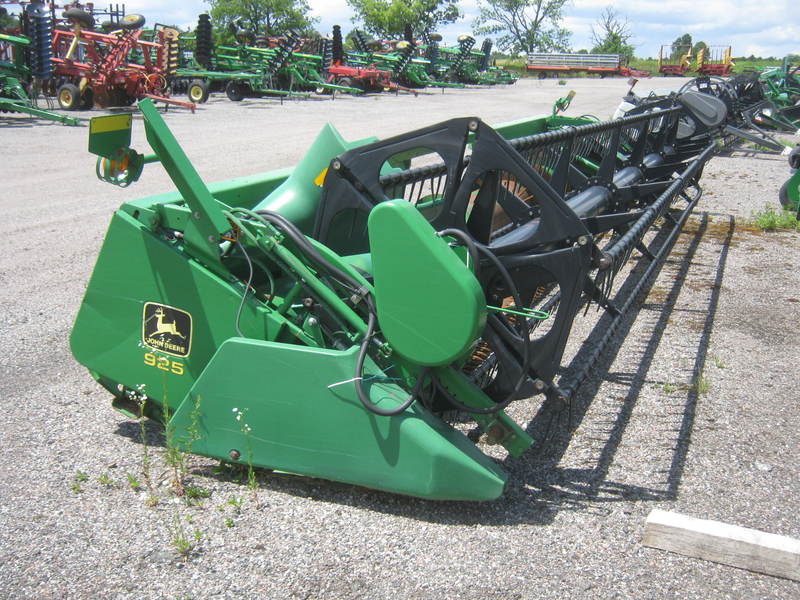 Flex Head  John Deere 925 Flex Head  Photo